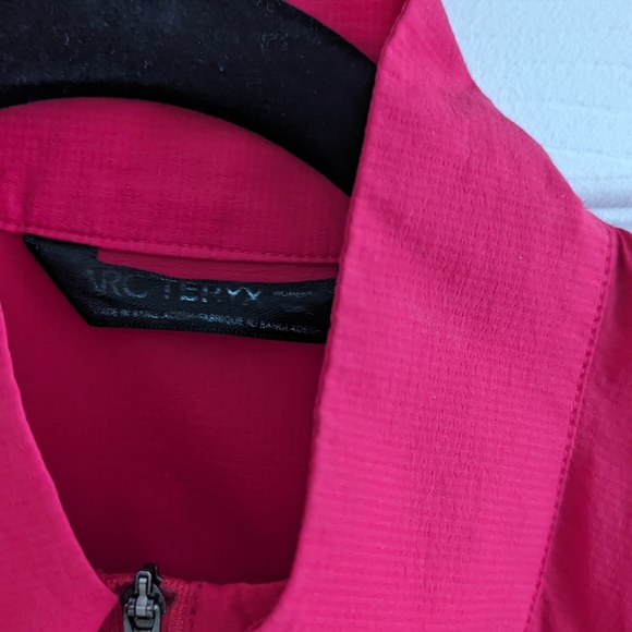 Arc'teryx ultralight jacket - Picture 6 of 9